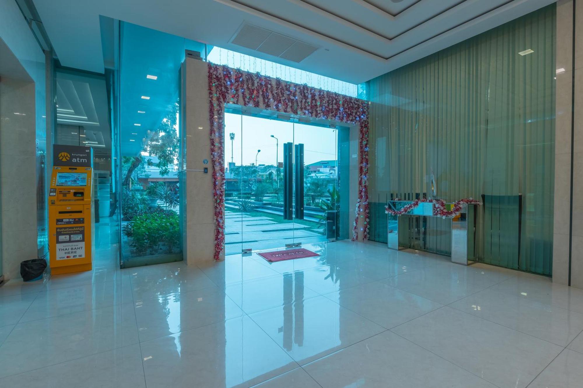 City Garden Tower By Pattaya Holiday Екстериор снимка