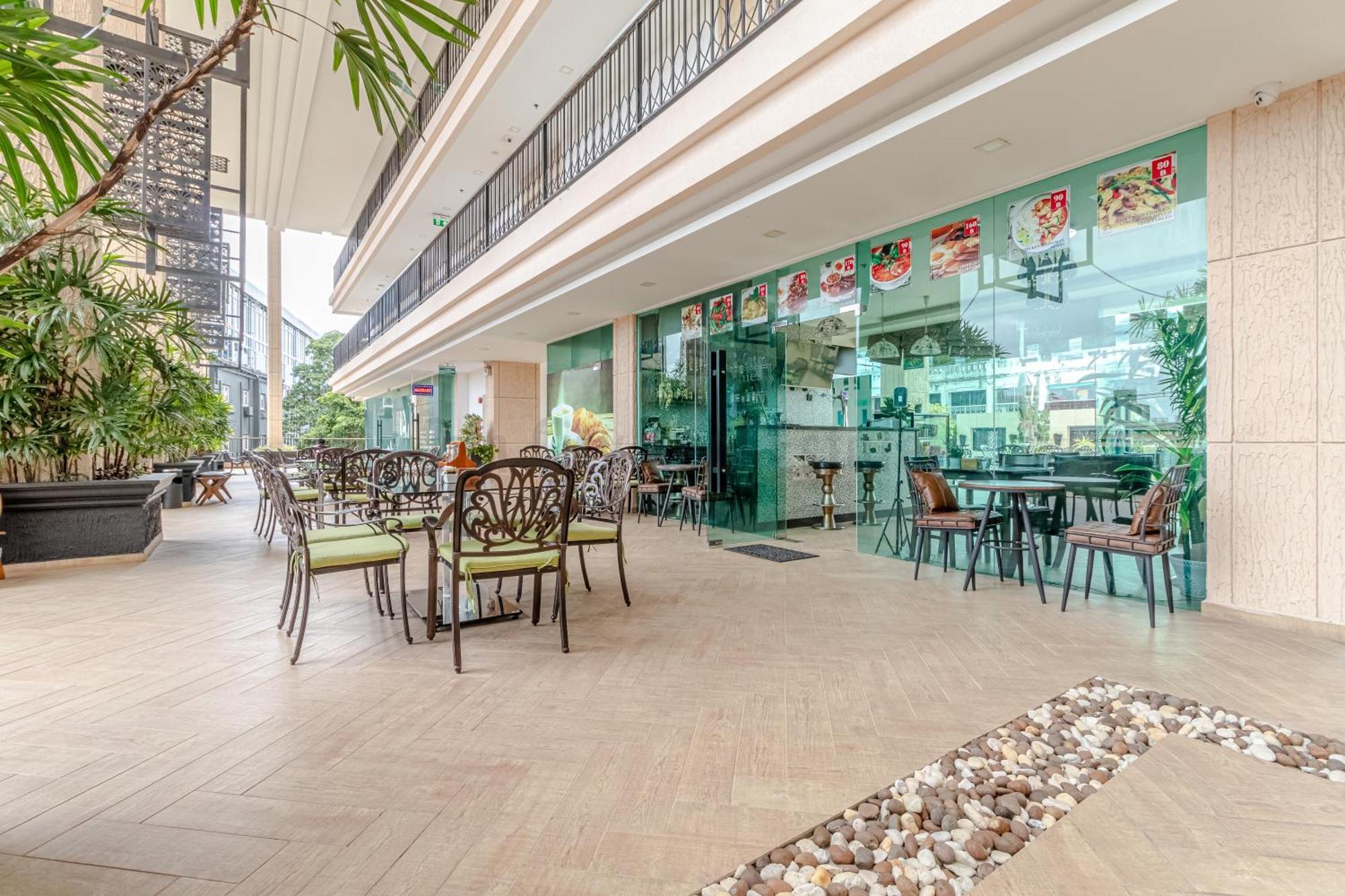 City Garden Tower By Pattaya Holiday Екстериор снимка