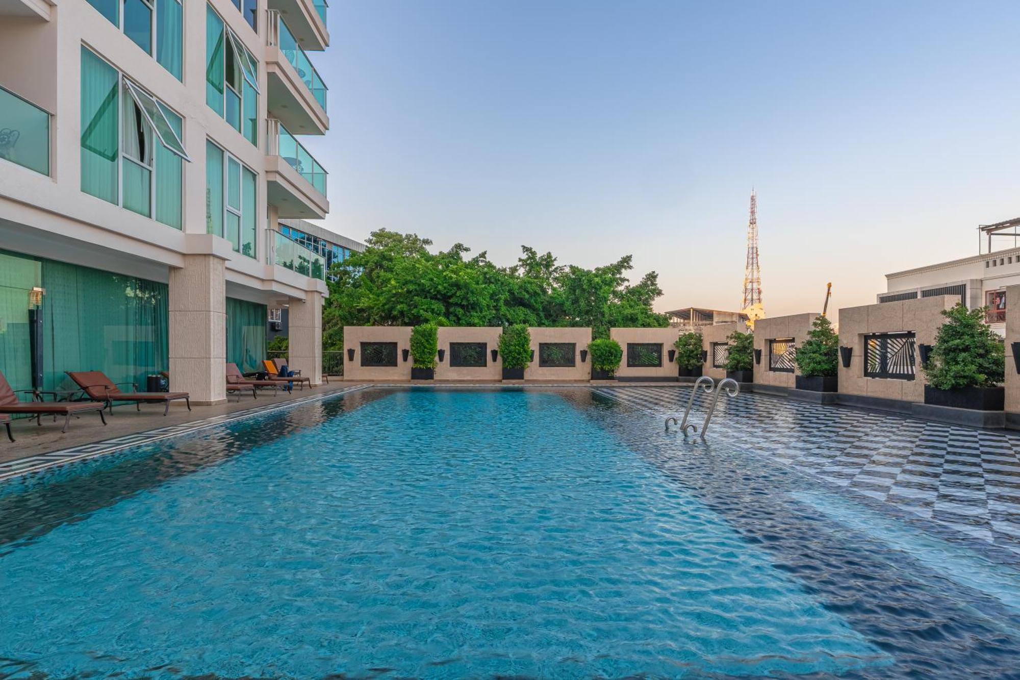 City Garden Tower By Pattaya Holiday Екстериор снимка
