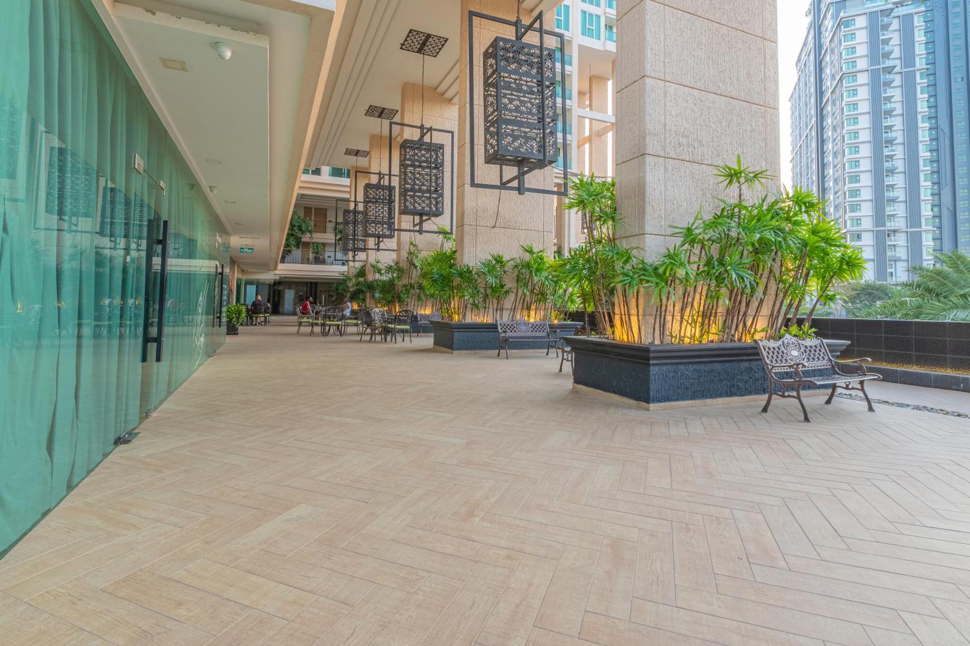 City Garden Tower By Pattaya Holiday Екстериор снимка