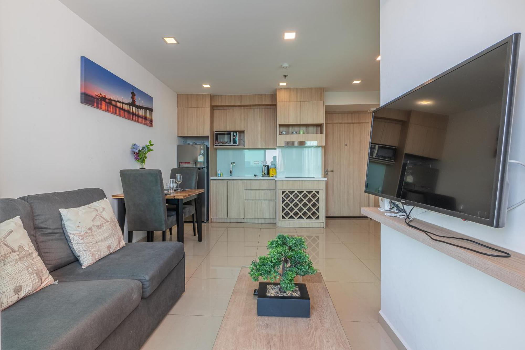 City Garden Tower By Pattaya Holiday Екстериор снимка